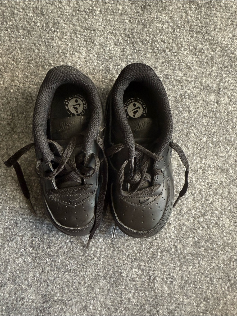 Nike Air Force 1 Toddler Kid Size 8c Black Low sneakers - Picture 2 of 6